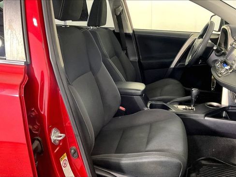Used 2015 Toyota RAV4 XLE AWD/4WD image 9