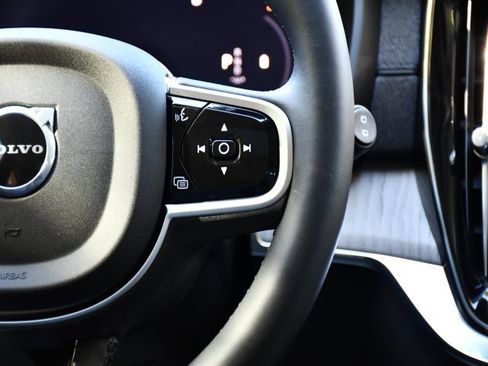 New 2026 Volvo XC90 B5 Ultra image 22