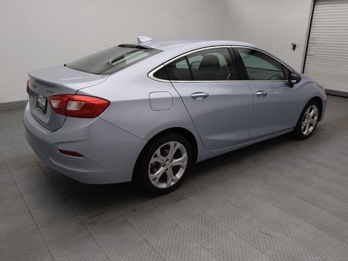 Used 2017 Chevrolet Cruze Premier FWD image 10