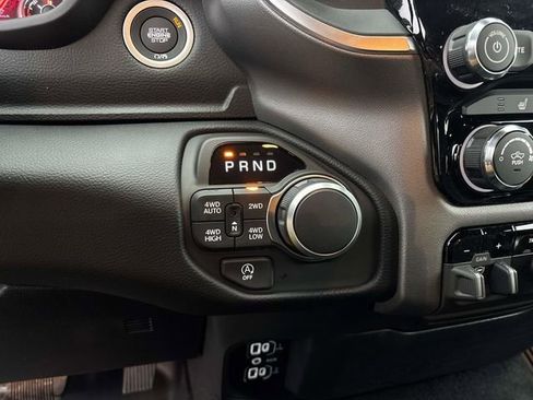 New 2026 RAM 1500 4x4 Crew Cab image 12