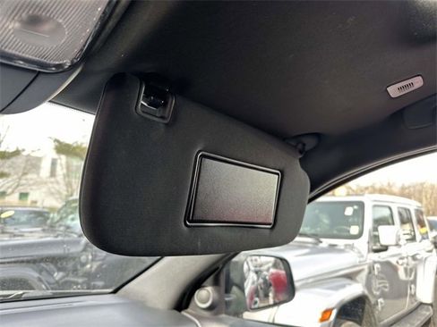 Certified 2018 Dodge Durango GT w/ Premium Group image 34