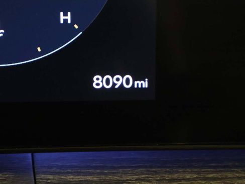 Certified 2024 Hyundai Santa Fe Limited image 46