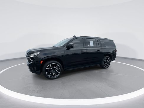 Used 2021 Chevrolet Suburban RST w/ Luxury Package AWD/4WD image 4