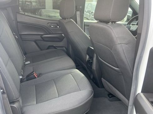 Used 2024 GMC Canyon Elevation w/ Convenience Package image 10