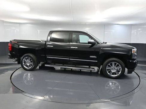 Used 2018 Chevrolet Silverado 1500 High Country AWD/4WD image 3