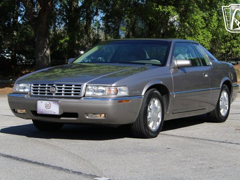 Used 1996 Cadillac Eldorado image 4