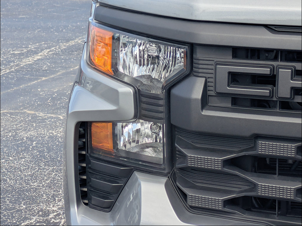 Used 2025 Chevrolet Silverado 1500 Custom w/ Turbomax Blackout Package RWD image 12