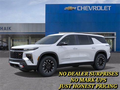 New 2026 Chevrolet Traverse Z71 w/ Enhanced Driving Package image 2