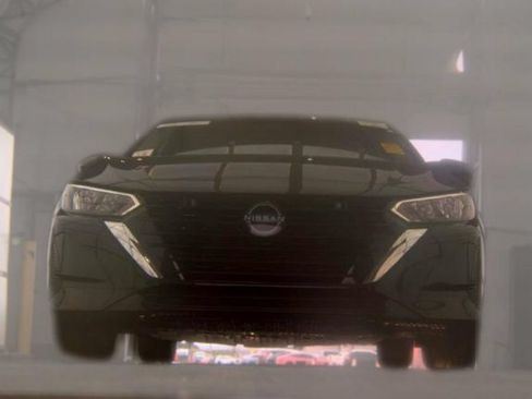 Used 2024 Nissan Sentra SV FWD image 3