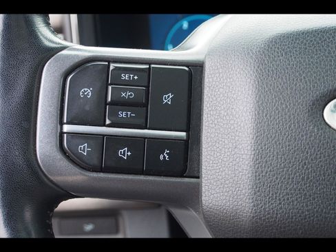 Used 2024 Ford F350 Lariat w/ Chrome Package image 23