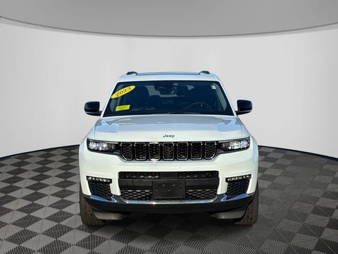 Used 2023 Jeep Grand Cherokee L Limited AWD/4WD image 2