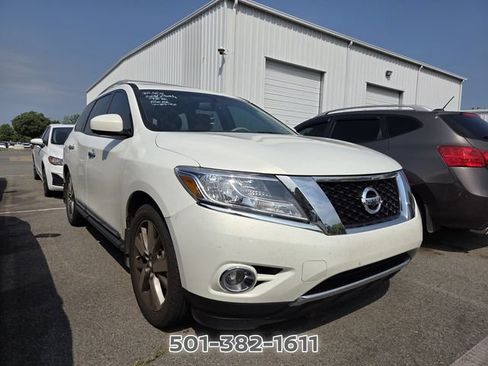 Used 2014 Nissan Pathfinder Platinum w/ Platinum Premium Package FWD image 4