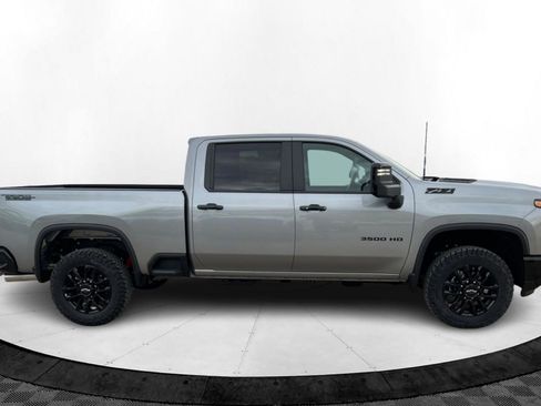 New 2026 Chevrolet Silverado 3500 LT w/ Trail Boss Package image 7