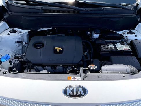 Used 2021 Kia Seltos S FWD image 9