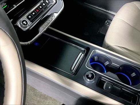 Used 2023 Lincoln Corsair Reserve FWD image 16