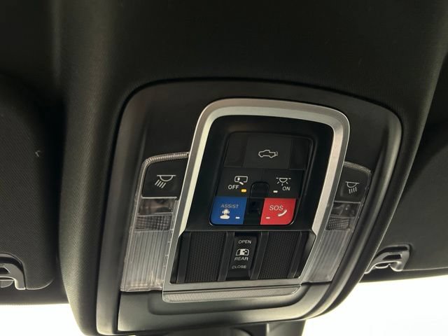 Used 2023 RAM 1500 Laramie AWD/4WD image 13
