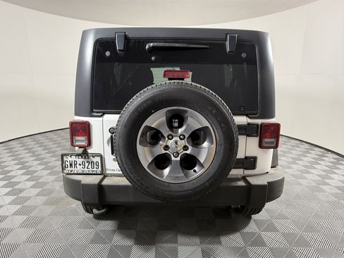 Used 2015 Jeep Wrangler Unlimited Sport w/ Quick Order Package 24S image 9