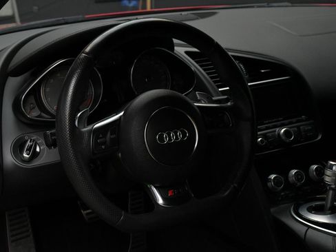 Used 2014 Audi R8 V8 w/ Convenience Package AWD/4WD image 26