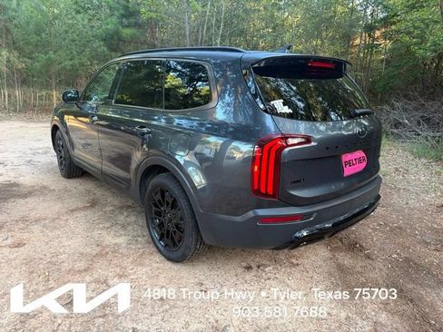 Certified 2021 Kia Telluride EX w/ EX Premium Package AWD/4WD image 9