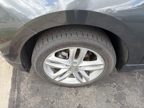 Used 2019 Chevrolet Equinox Premier image 14