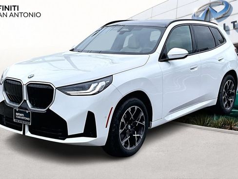 Used 2025 BMW X3 xDrive30i w/ M Sport Package AWD/4WD image 14