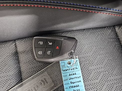 Certified 2025 Chevrolet Equinox RS w/ Safety and Technology Package FWD image 41
