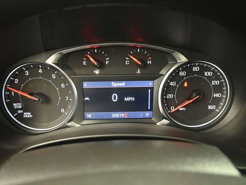 Used 2023 GMC Terrain SLT w/ Tech Package AWD/4WD image 12