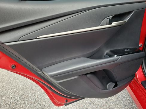 Used 2025 Toyota Camry LE w/ Convenience Package image 19