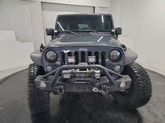 Used 2016 Jeep Wrangler Unlimited Rubicon w/ Connectivity Group video 2