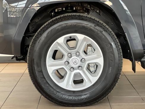 Certified 2024 Toyota 4Runner SR5 Premium image 27