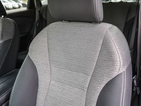 Used 2023 Nissan Rogue SV FWD image 25