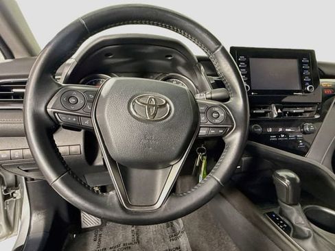 Certified 2021 Toyota Camry SE FWD image 13