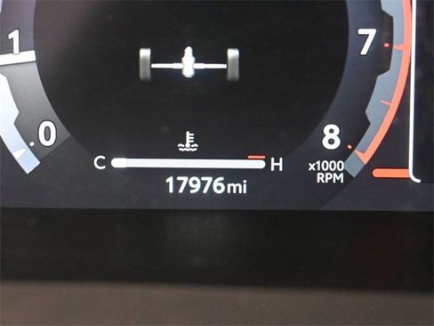 Used 2025 Toyota Tacoma TRD Sport image 37