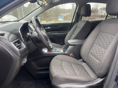 Used 2019 Chevrolet Equinox LT w/ Driver Convenience Package image 16