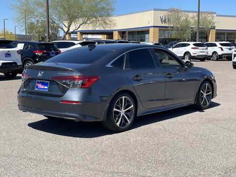 Used 2023 Honda Civic Touring image 6