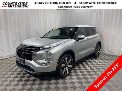 New 2025 Mitsubishi Outlander SE