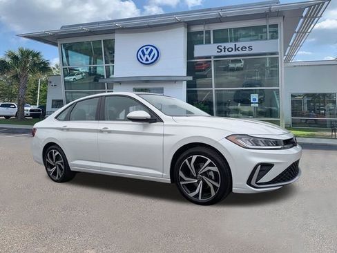 New 2026 Volkswagen Jetta SEL FWD image 2