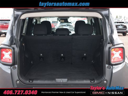 Used 2023 Jeep Renegade Latitude AWD/4WD image 31