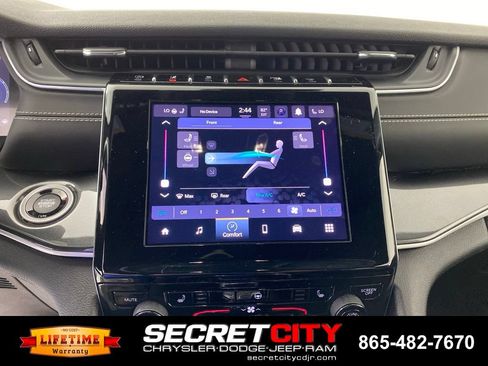 Used 2023 Jeep Grand Cherokee L Laredo AWD/4WD image 20