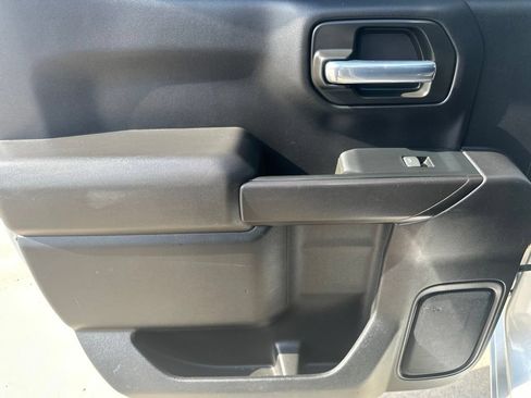 Certified 2022 Chevrolet Silverado 1500 Custom w/ LPO, Dark Essentials Package AWD/4WD image 20