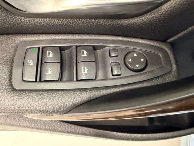 Used 2015 BMW 328i Sedan RWD image 14