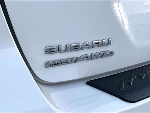 Used 2024 Subaru Crosstrek 2.0i Premium image 22