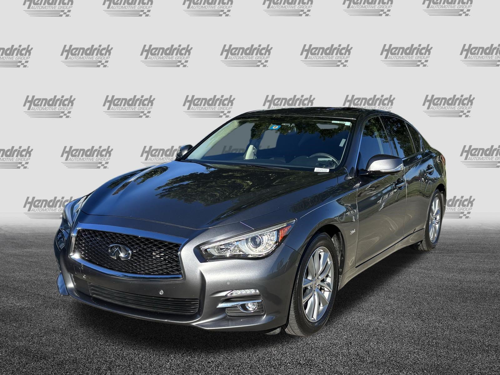Used 2016 INFINITI Q50 3.0t Premium w/ Driver Assistance Package RWD image 5