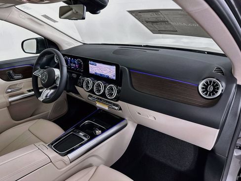 Certified 2026 Mercedes-Benz GLA 250 image 29
