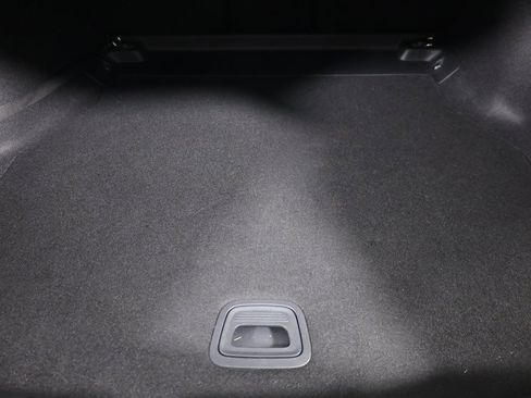 Used 2025 Mercedes-Benz C 300 C 300 image 41