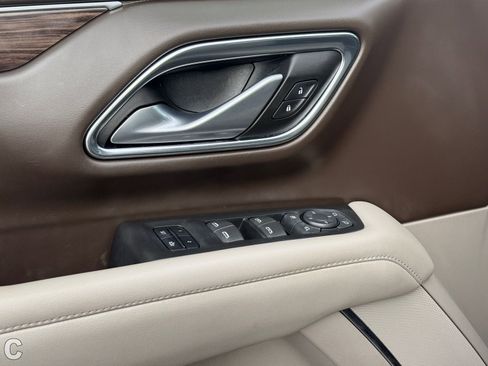 Used 2022 Chevrolet Tahoe Z71 w/ Luxury Package image 18