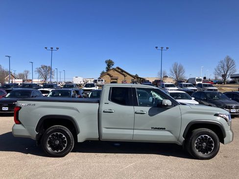 Used 2022 Toyota Tundra SR5 w/ TRD Off-Road Package AWD/4WD image 5