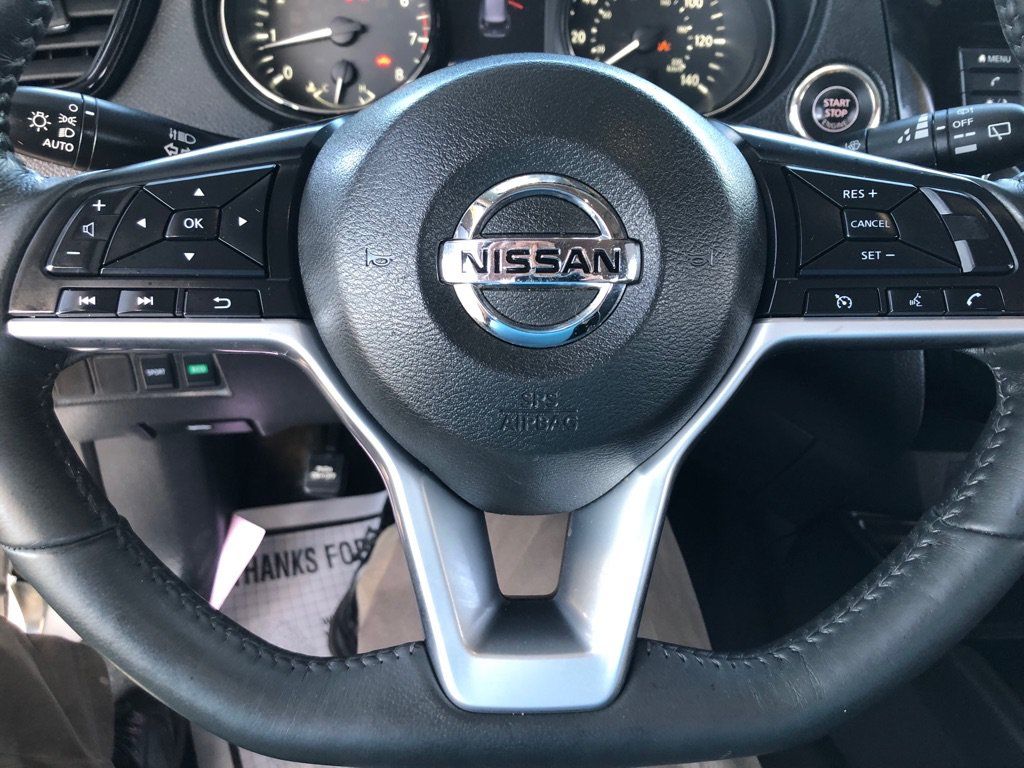 Used 2018 Nissan Rogue SV FWD image 9