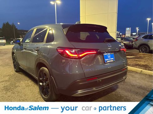 Used 2024 Honda HR-V Sport image 4