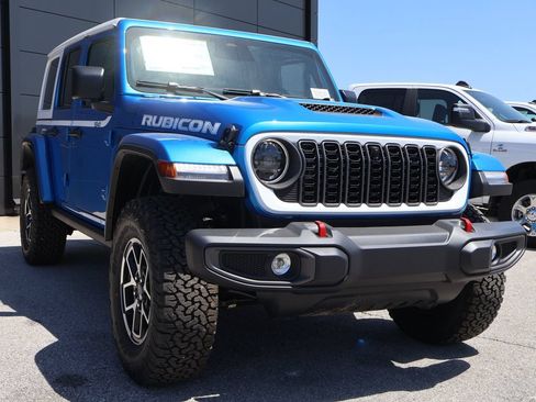 New 2026 Jeep Wrangler Unlimited Rubicon w/ Whitecap Package AWD/4WD image 6